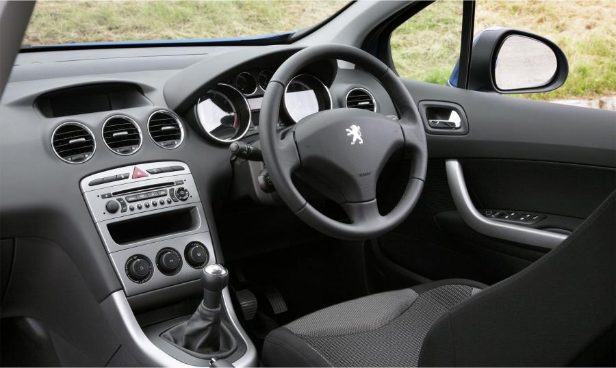  Peugeot 308 2007 года  (фото 93 из 125)